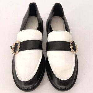 JF Judy Black White Colorblock Loafers Gold Buckle 8 US Spectator Academia